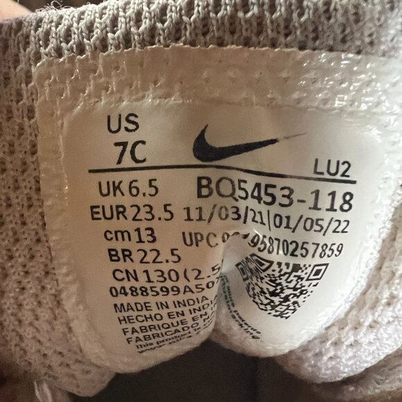 white Toddlers Nike size 7C - Picture 5 of 6